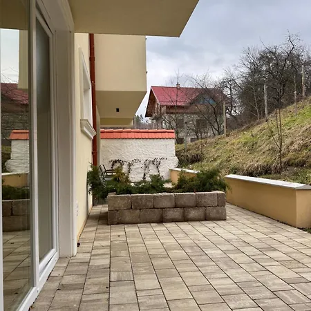Hillside Haven * Risnov